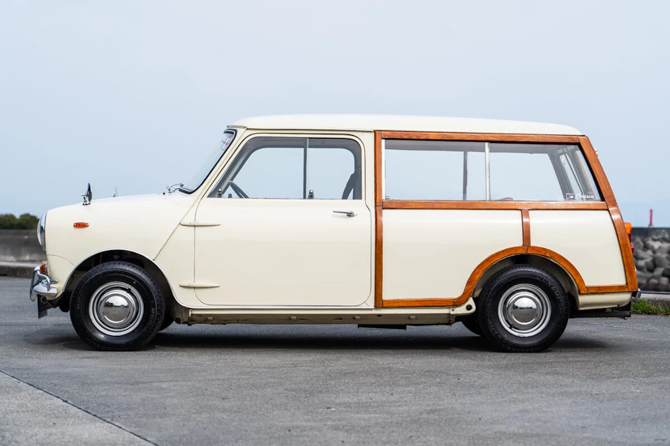 austin mini countryman