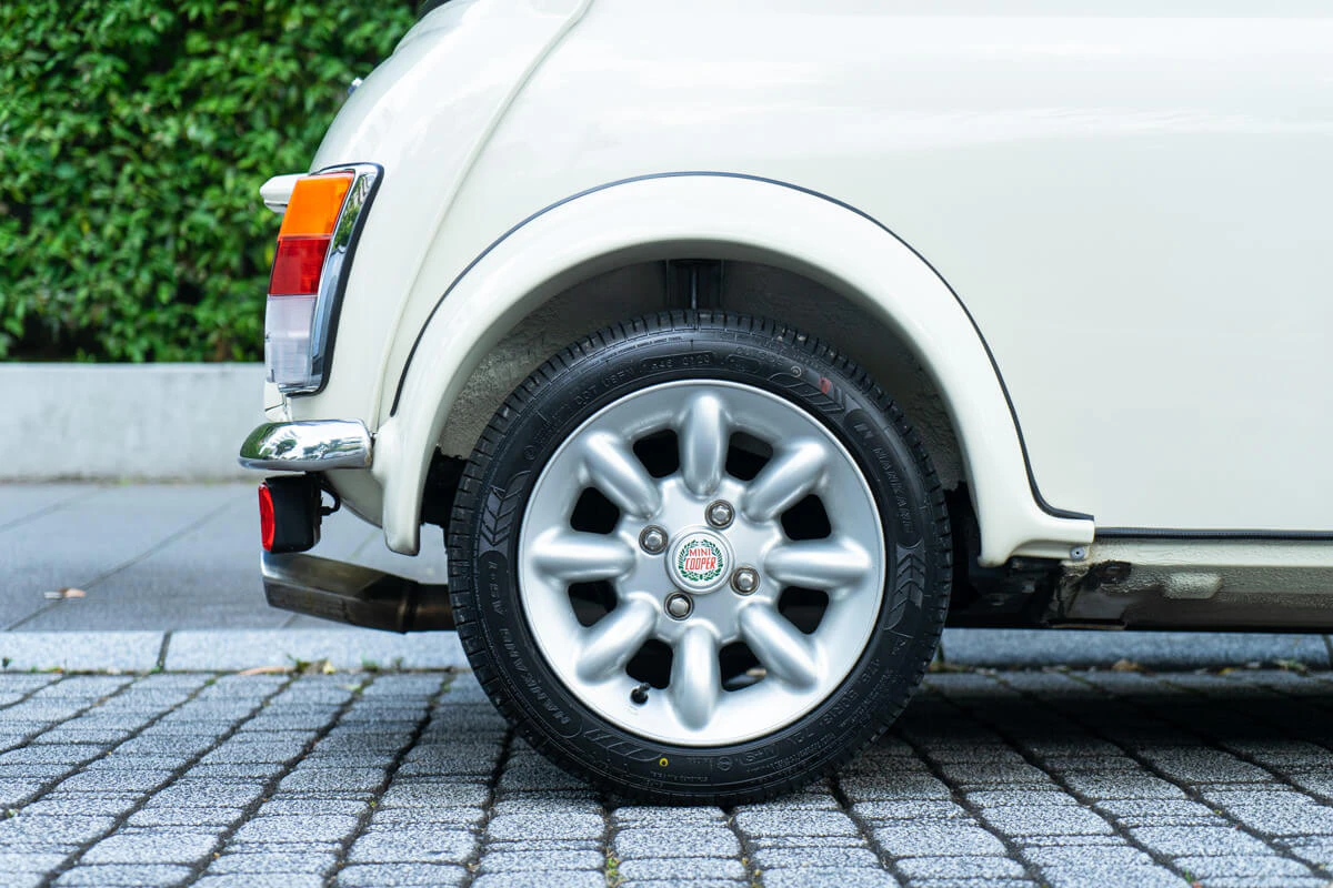 rover mini paul smith white
