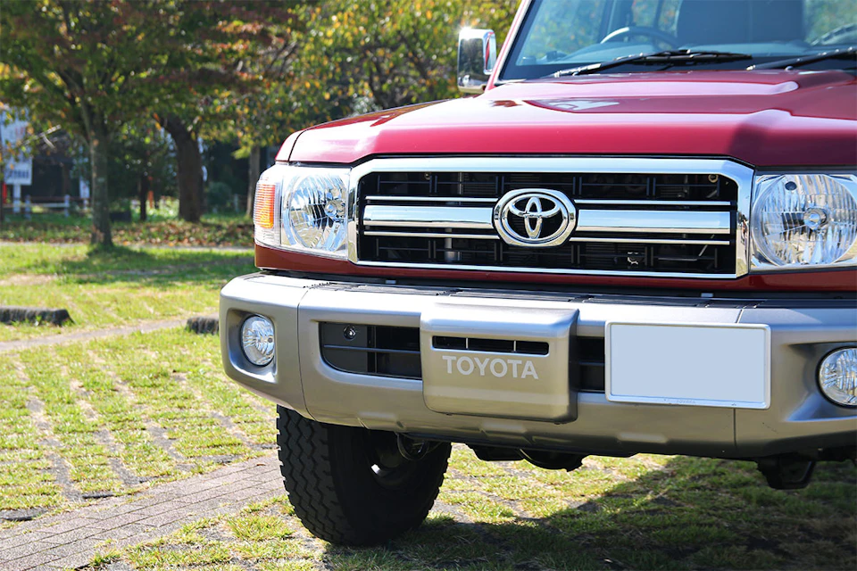 Toyota Land Cruiser 70 30th Pickup