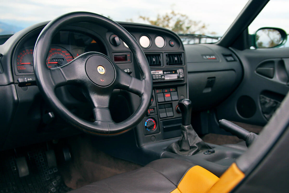 Lotus Elan SE