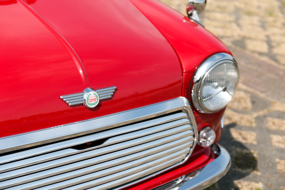 Rover Mini 1.3i Boys Racer Specification