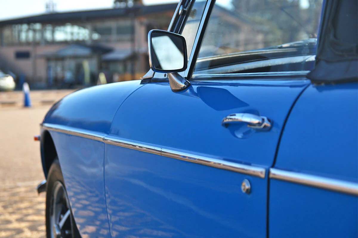 MG-B Blue