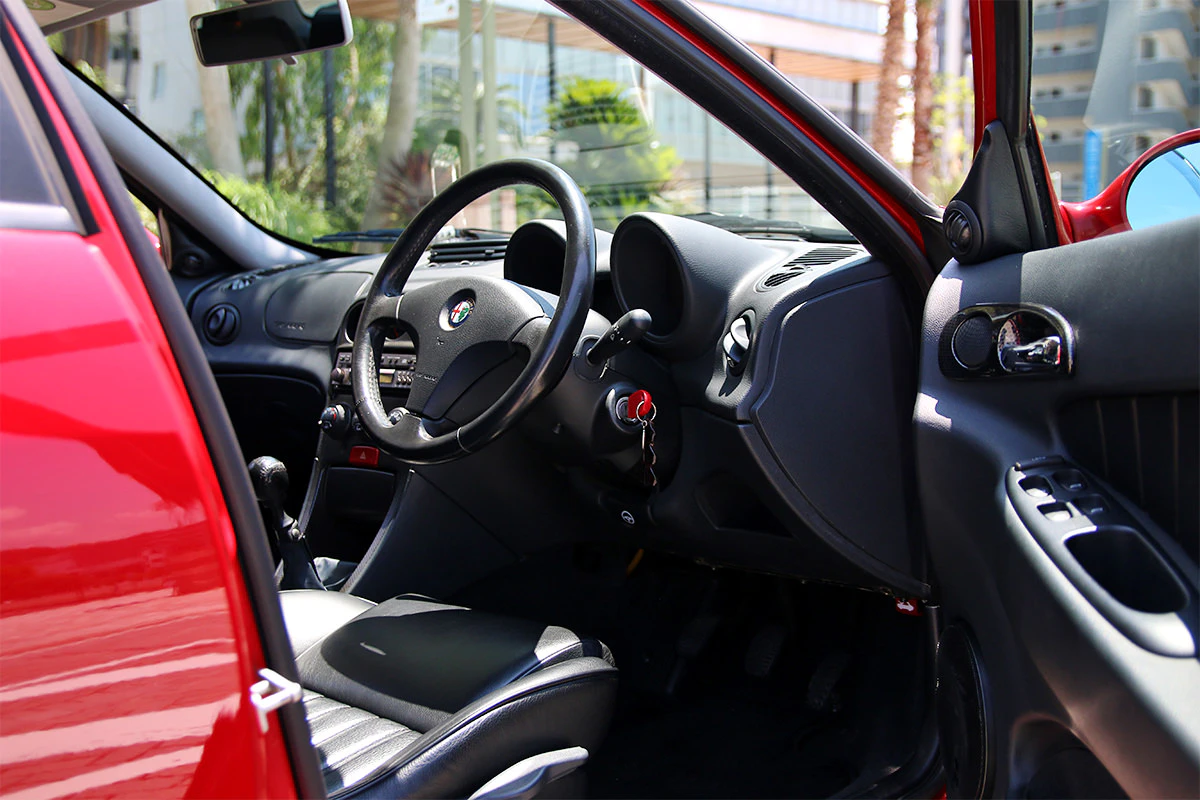 Alfa Romeo 156 “Nakamichi” audio installed