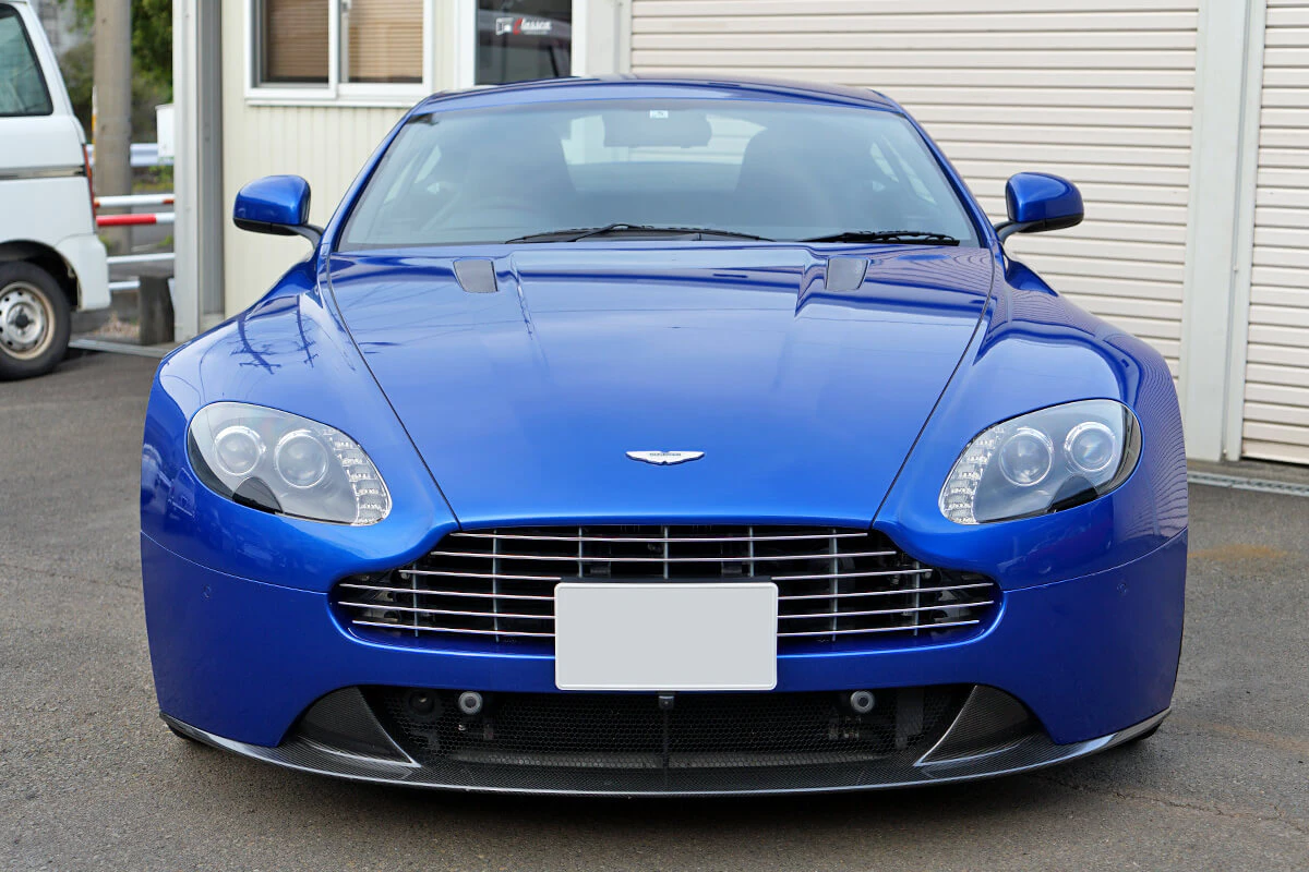 Aston Martin Vantage S