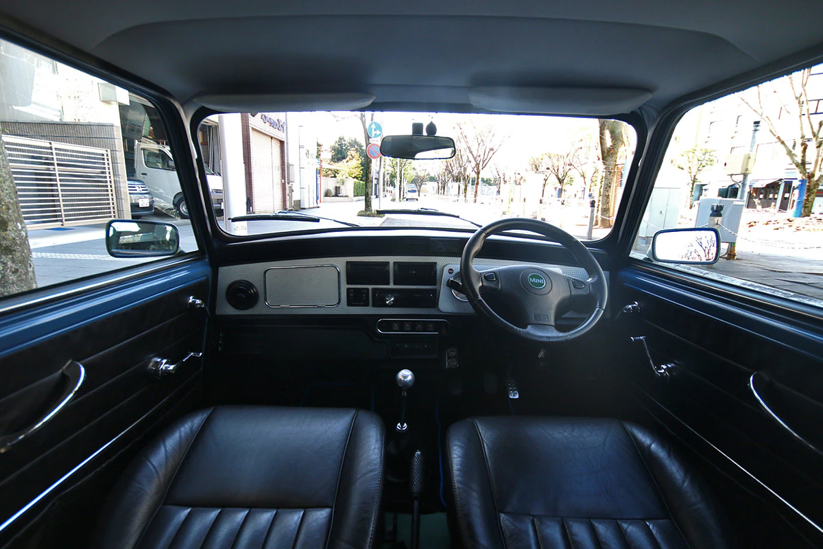 Rover Mini Cooper 1.3i custom specification
