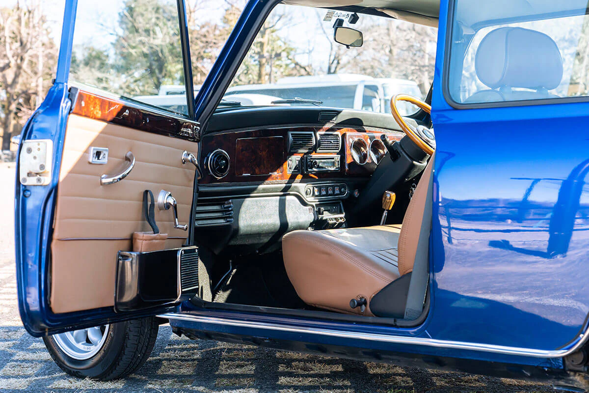 Rover Mini Cooper 1.3i Morris MK-1 Style