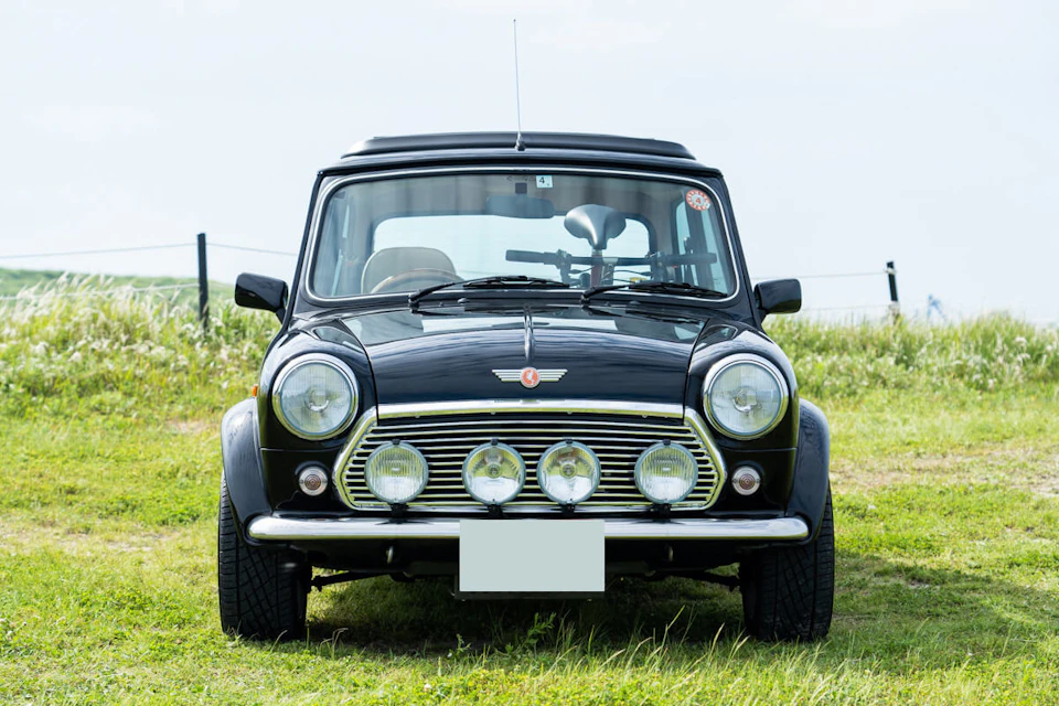 Rover Mini Knightsbridge Magazine LAPITA Limited