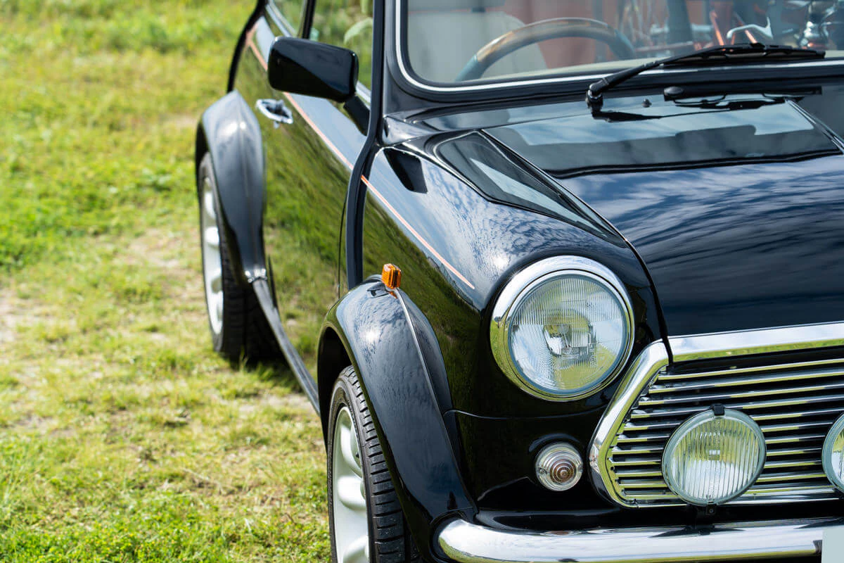 Rover Mini Knightsbridge Magazine LAPITA Limited