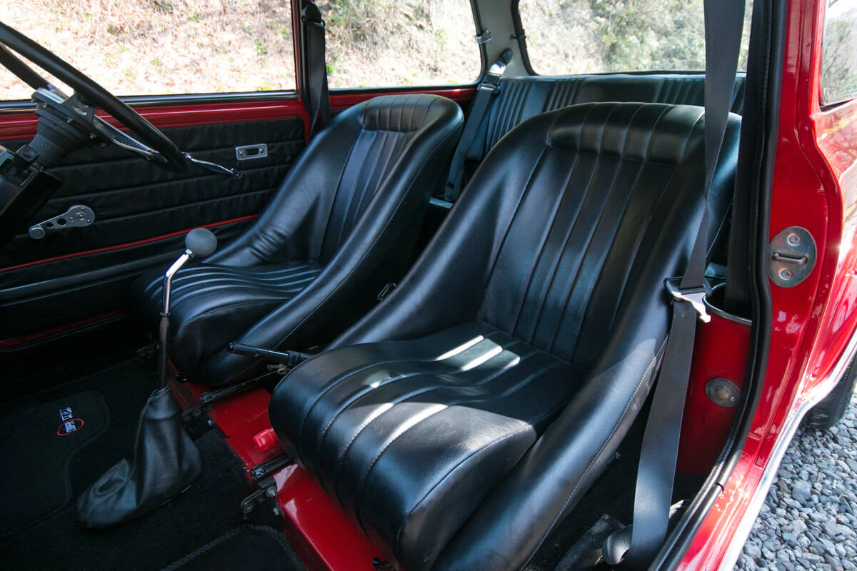 Rover Mini 1.3i Boys Racer Specification