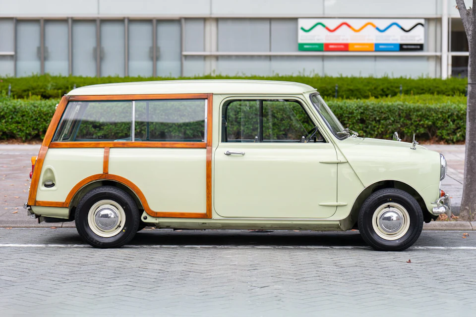 austin mini countryman