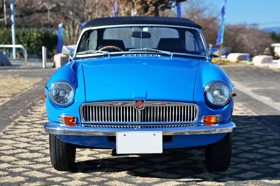 MG-B Blue