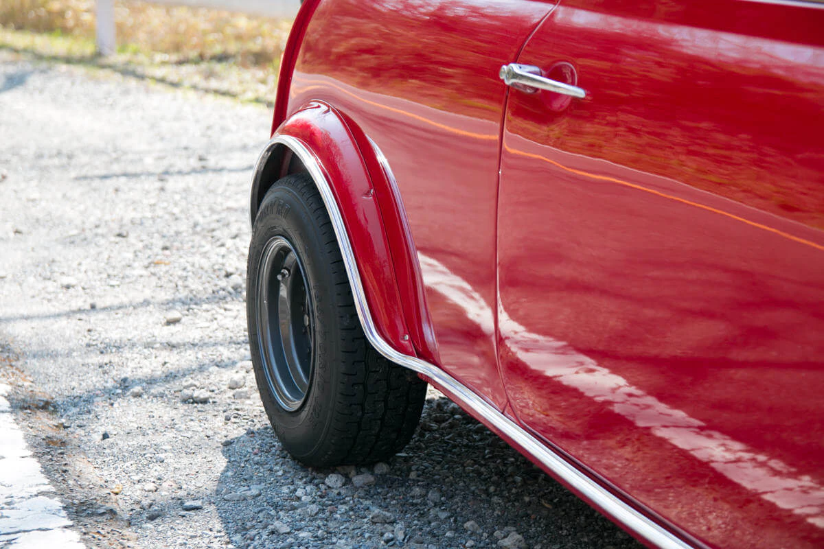 Rover Mini 1.3i Boys Racer Specification