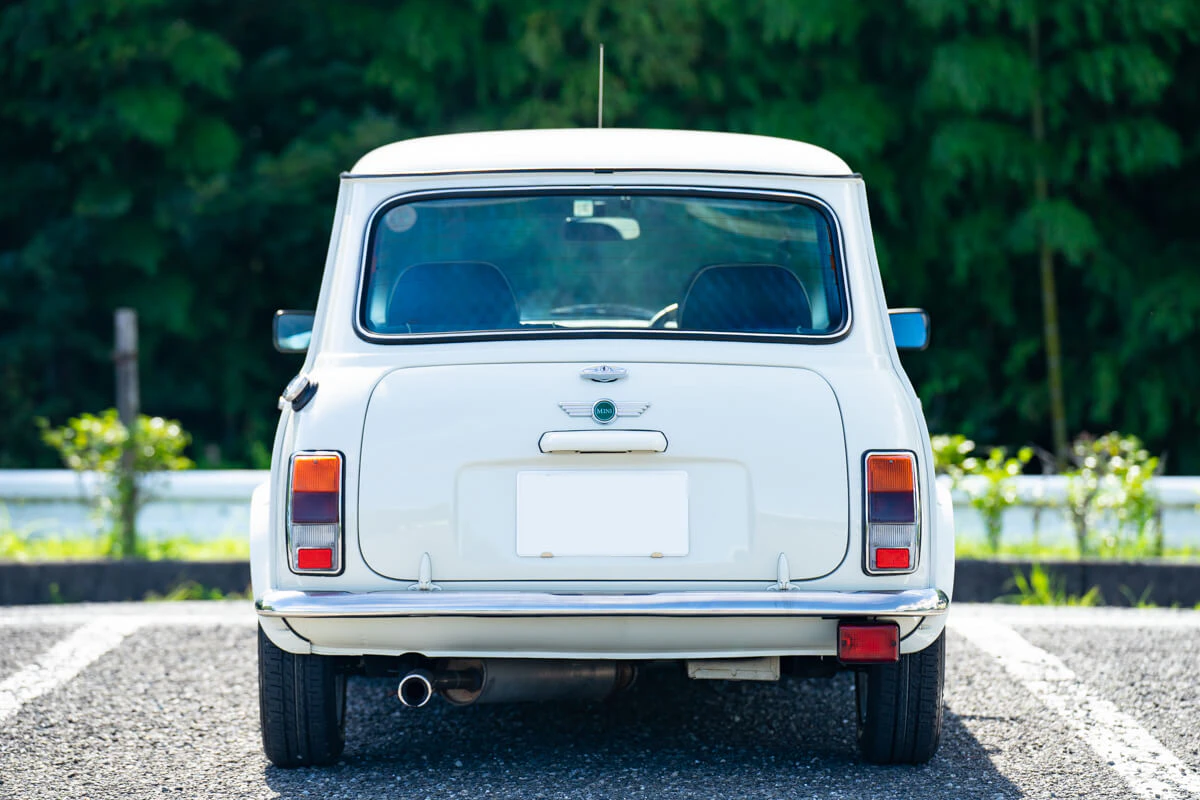 Rover Mini 40th Anniversary AT Old English White