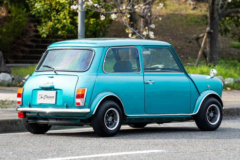 Rover Mini LHD Kingfisher Blue