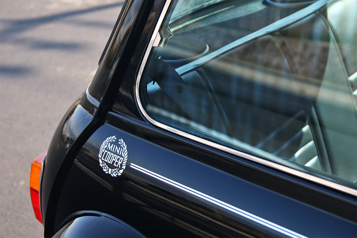 Rover Mini Cooper 1.3 Carburetor Sports Pack Specification