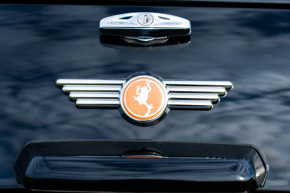 Rover Mini Knightsbridge Magazine LAPITA Limited