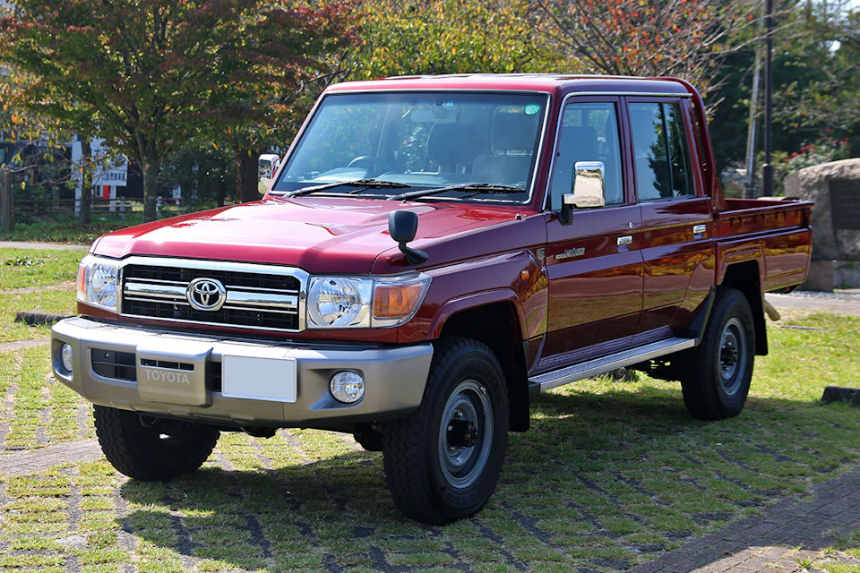 Toyota Land Cruiser 70 30th Pickup