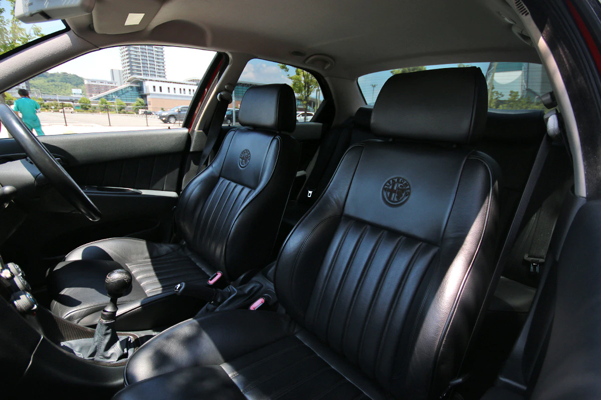 Alfa Romeo 156 “Nakamichi” audio installed