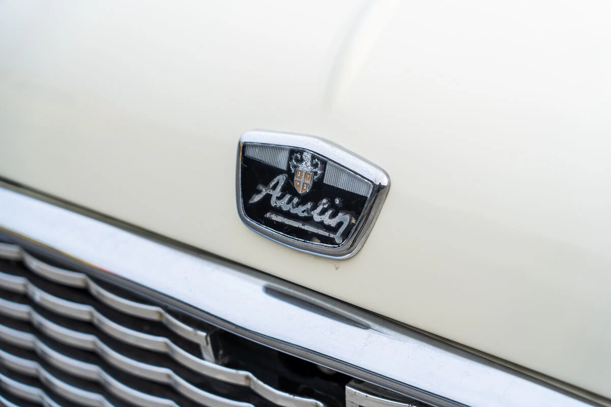 austin mini countryman