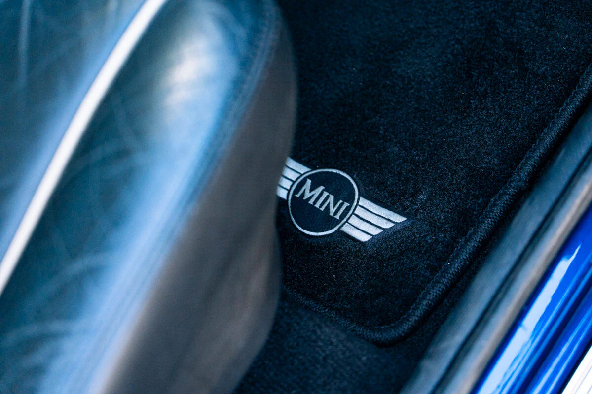 rover mini cooper tahitian blue