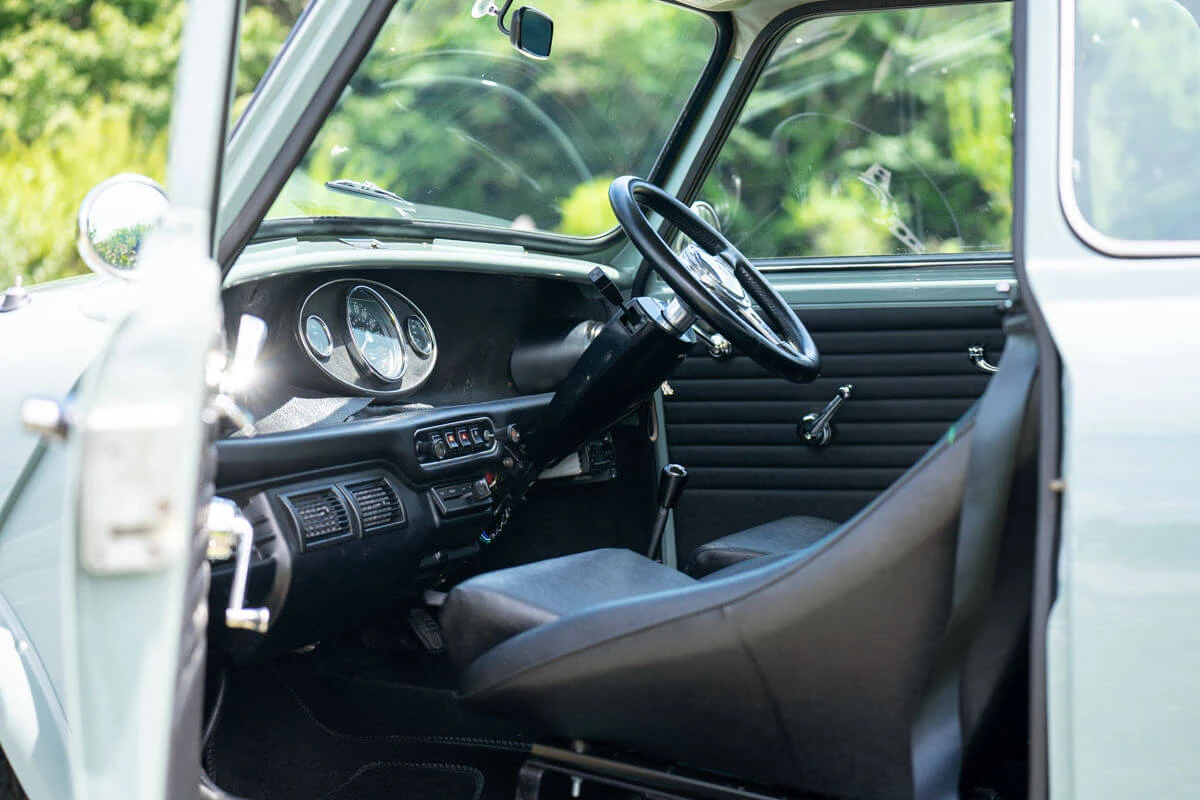 rover mini 1000 boys racer