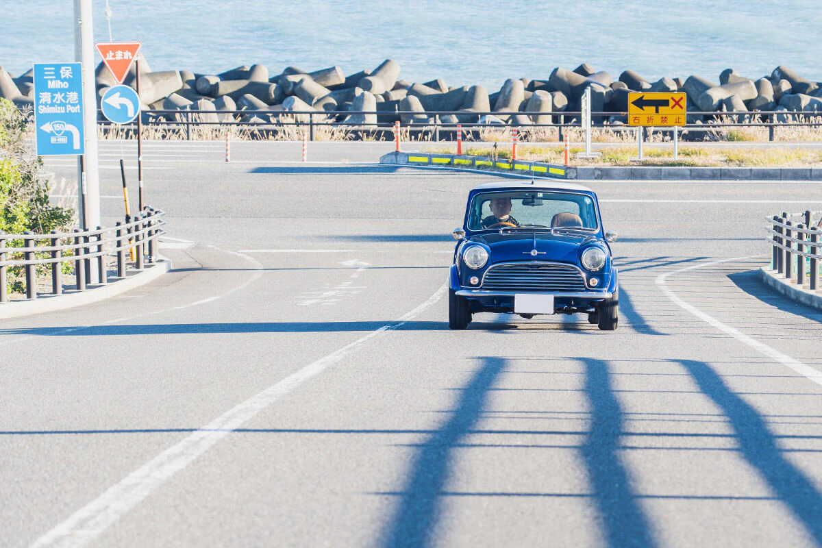 Rover Mini Cooper 1.3i Morris MK-1 Style