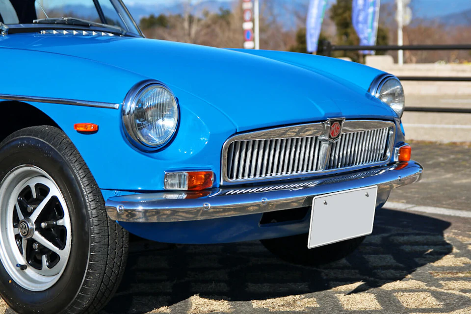 MG-B Blue