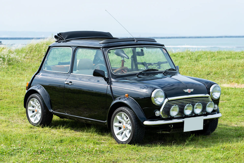 Rover Mini Knightsbridge Magazine LAPITA Limited