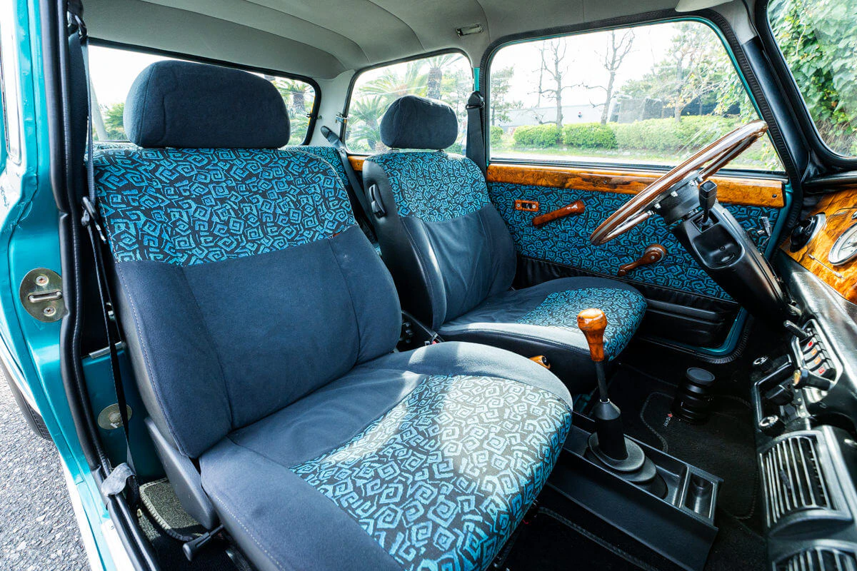 Rover Mini LHD Kingfisher Blue