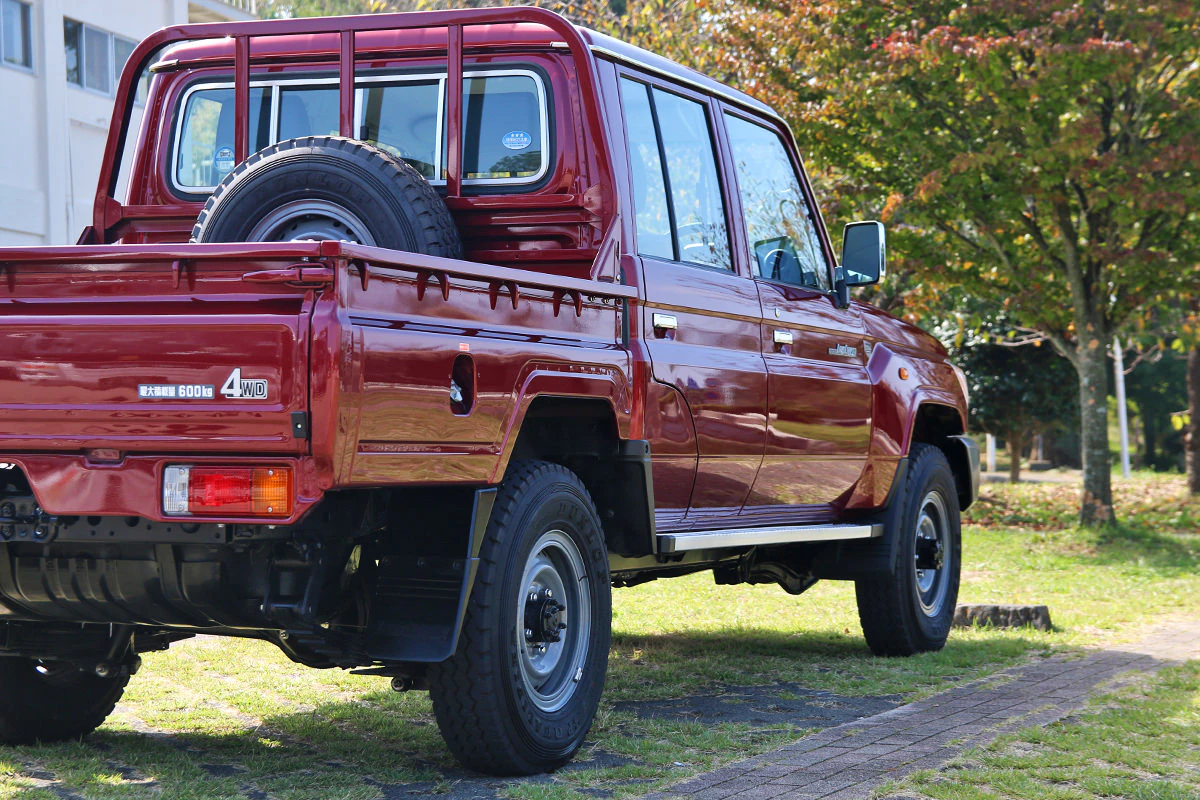 Toyota Land Cruiser 70 30th Pickup