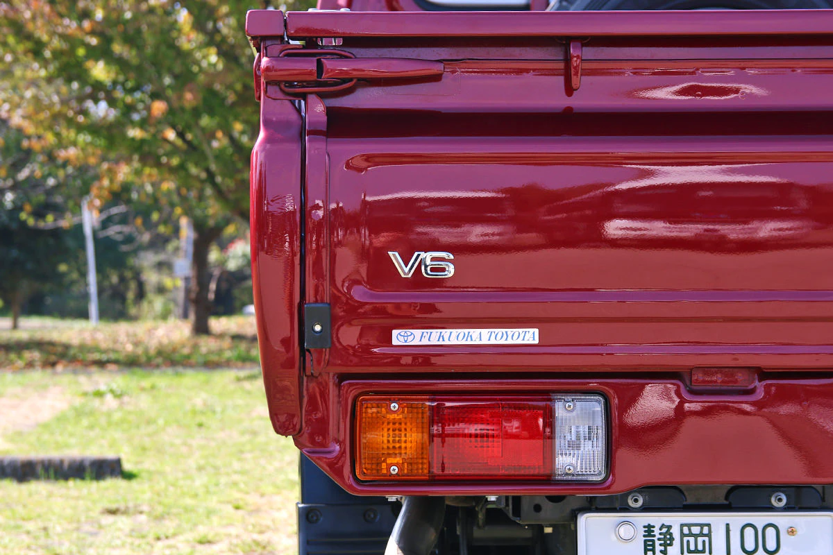 Toyota Land Cruiser 70 30th Pickup