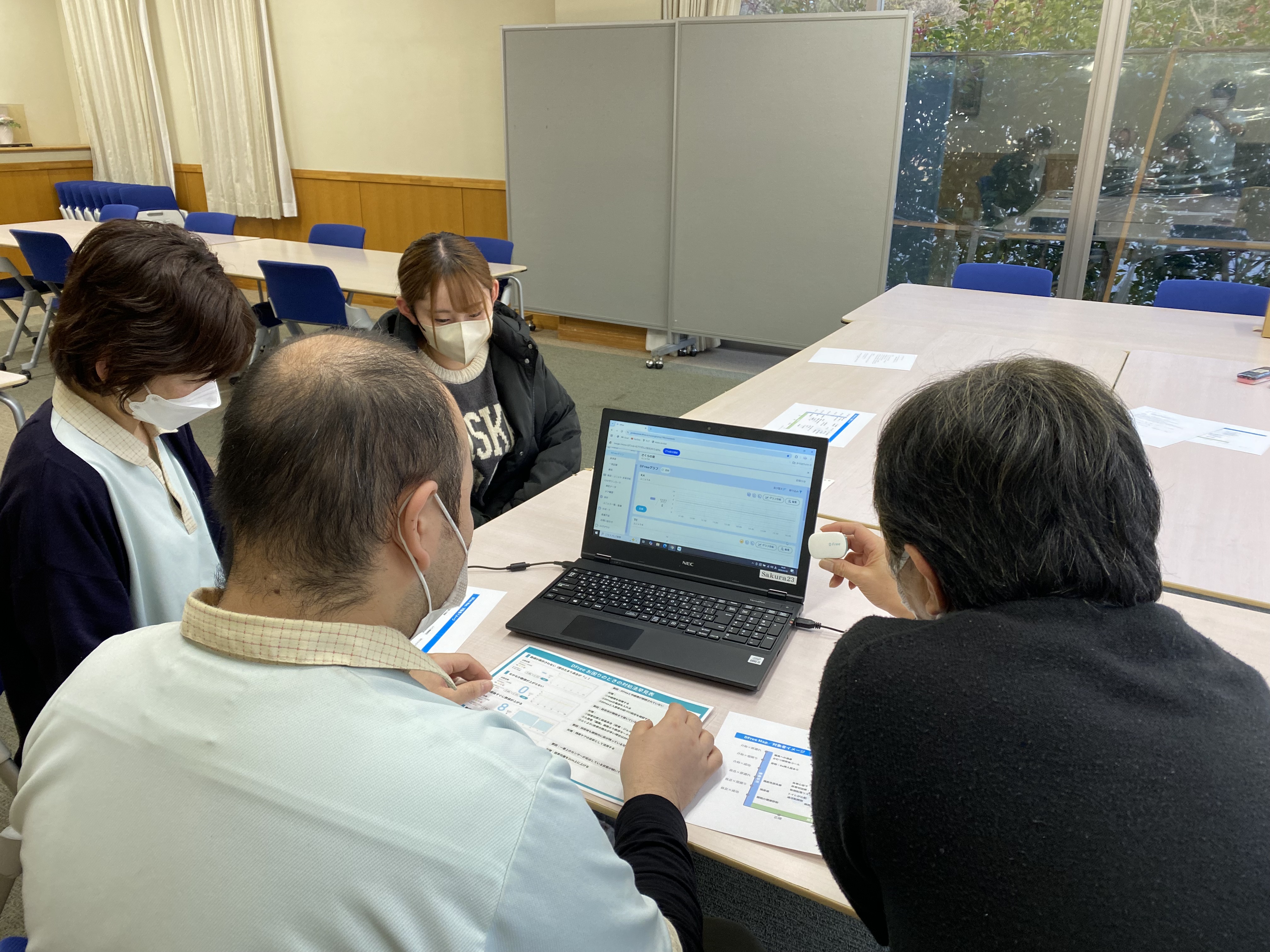 さくらの里_排泄委員会の様子.JPG