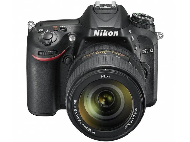 D7200 18-300 VR スーパーズームキット "ブラック"の新品/中古の在庫一覧 4枚目