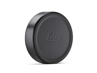 Leica Q用レンズキャップ E49：付属フードでは使えるが、別売り丸形フードには非対応