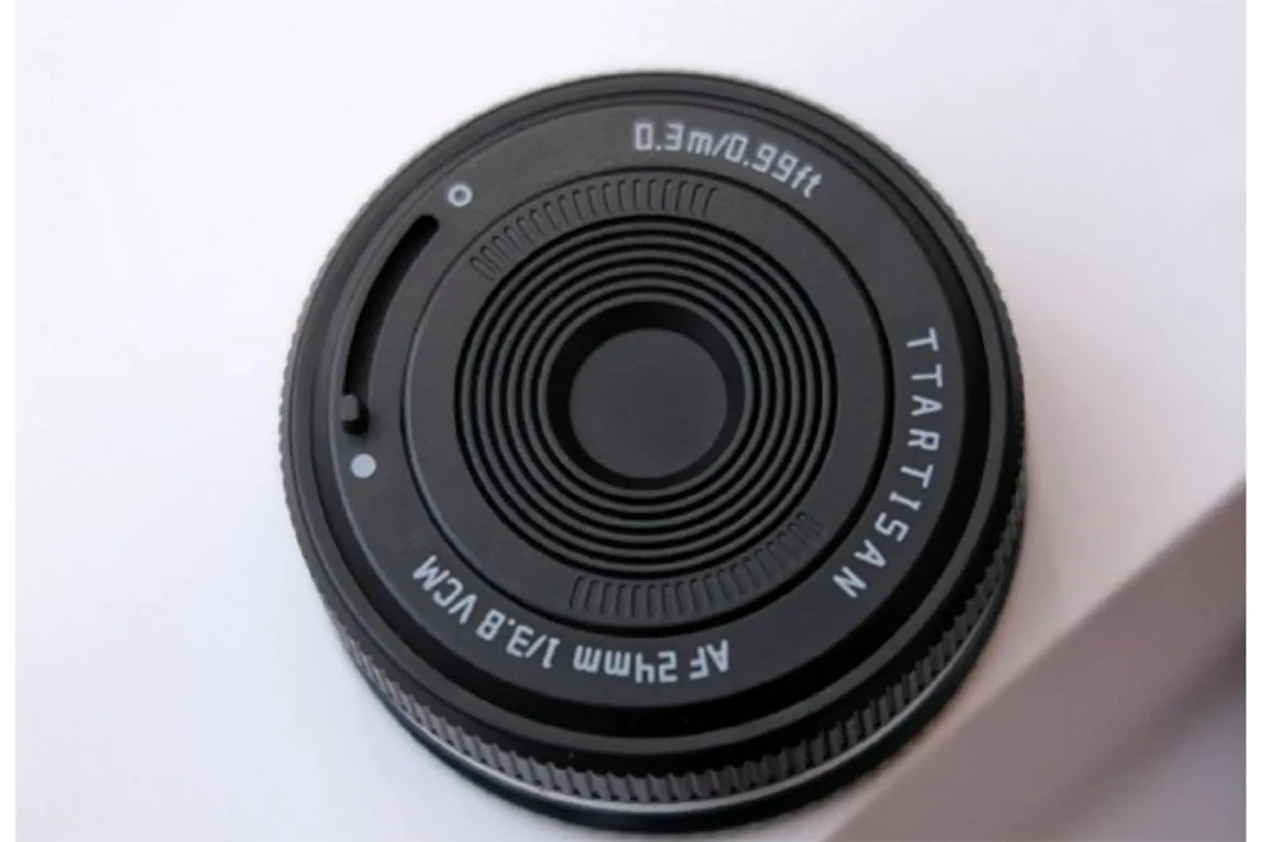 TTArtisanの新しいAF単焦点レンズ2本の画像リーク情報まとめ