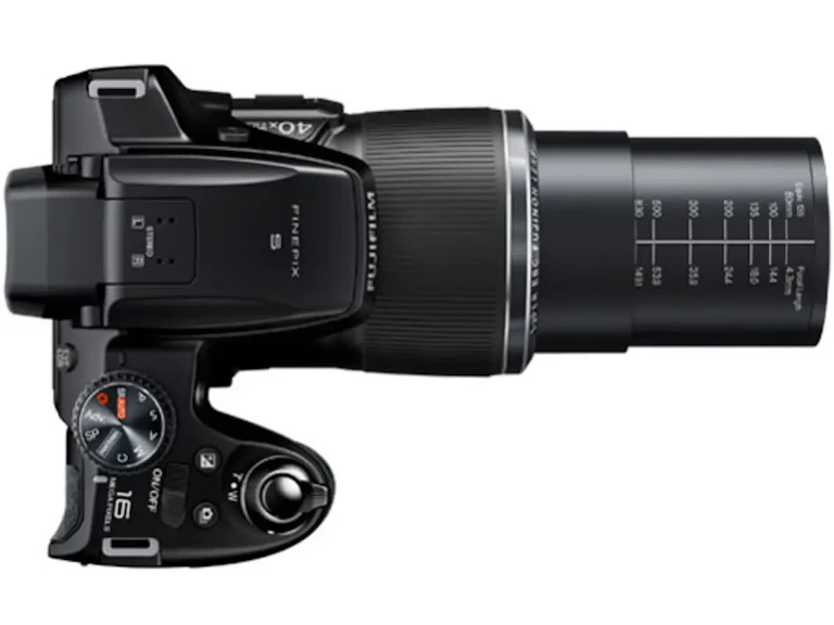 FinePix S8200 "ブラック"の新品/中古の在庫一覧 5枚目