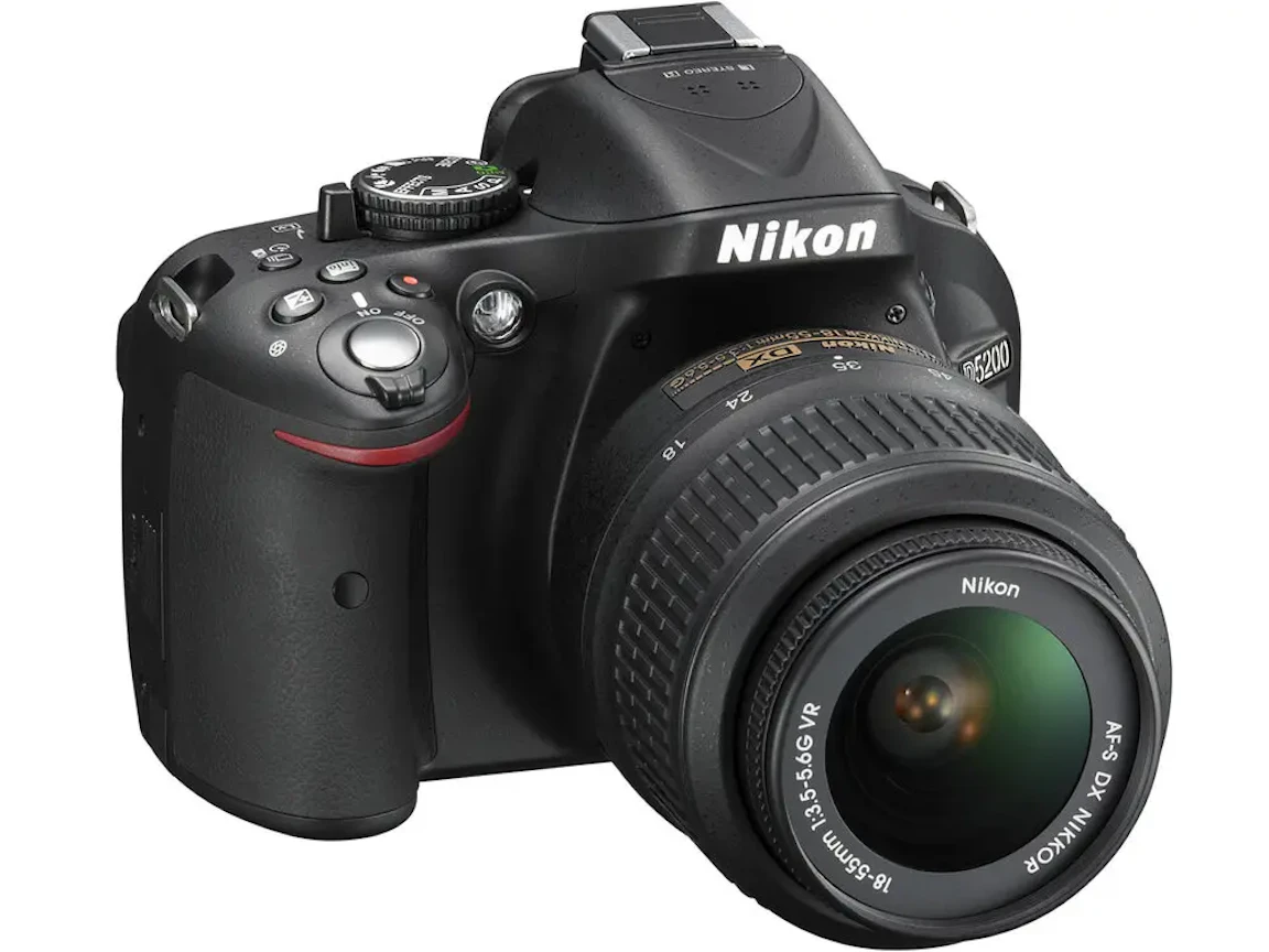 D5200 ダブルズームキット "ブラック"の新品/中古の在庫一覧 3枚目