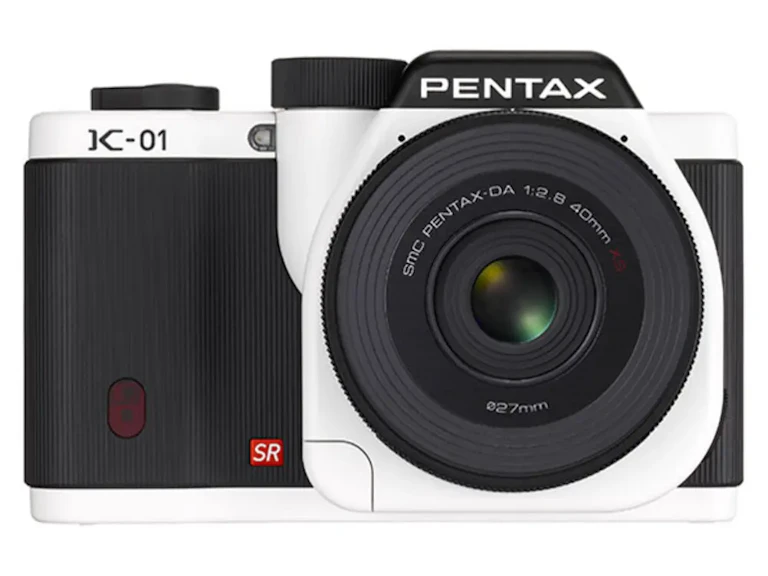 PENTAX K-01 ボディ "ホワイト×ブラック"