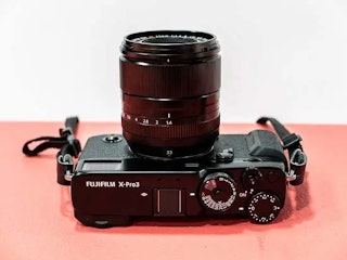 フジノンレンズ XF33mmF1.4 R LM WRのデザインと操作性のレビュー