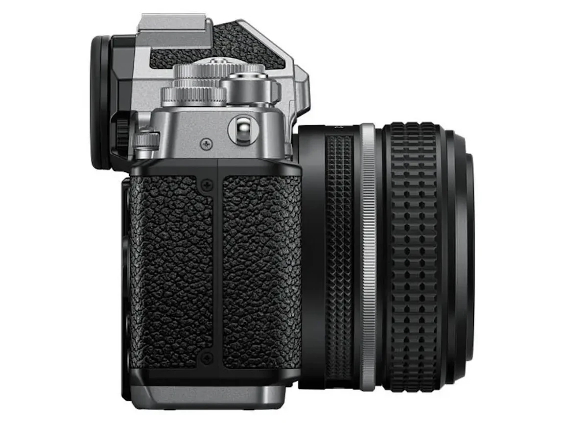 Zf 40mm f/2(SE)レンズキット "シルバー"の新品/中古の在庫一覧 5枚目