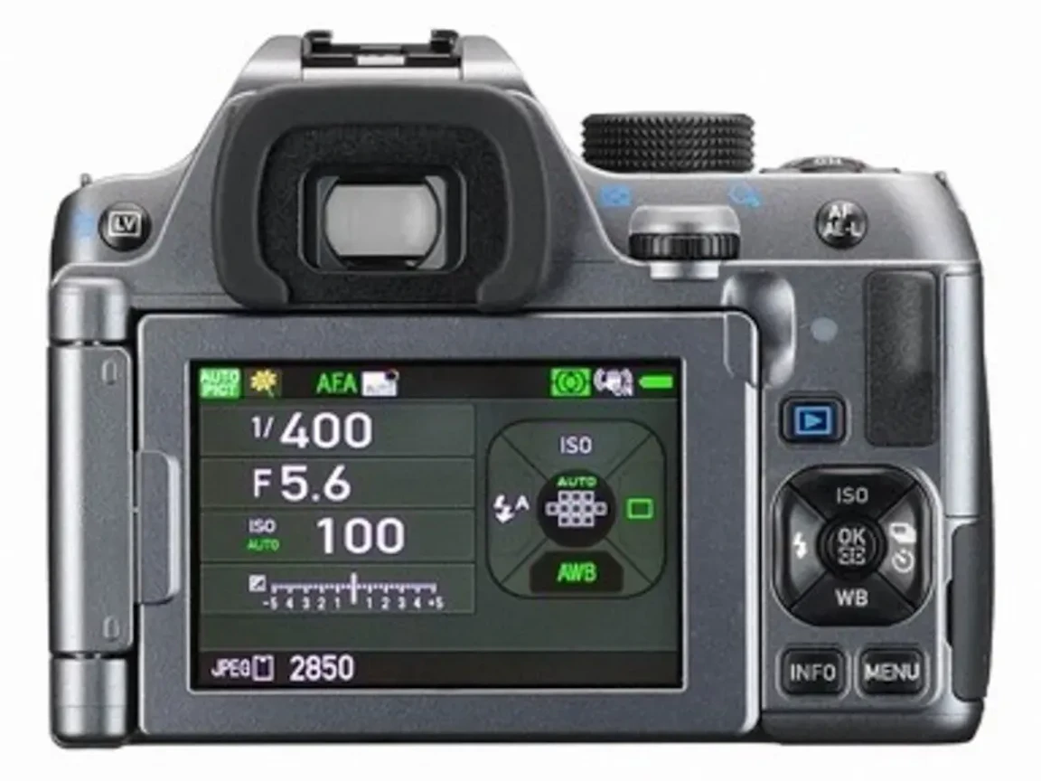 PENTAX K-70 ボディ "シルキーシルバー"の新品/中古の在庫一覧 2枚目