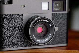 FUJIFILM X-Half充電の対応バッテリーと充電器