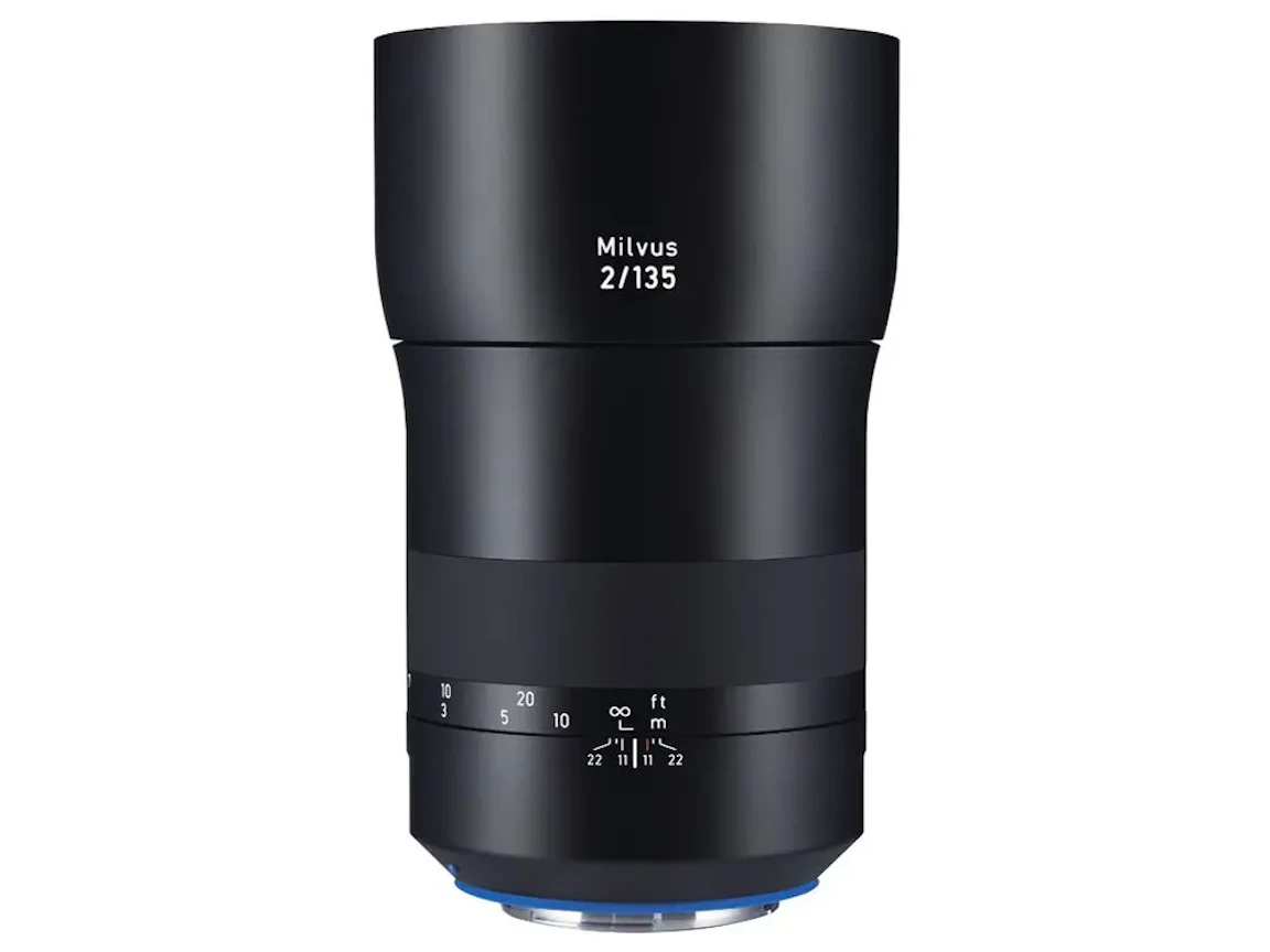 Milvus 2/135 ZE