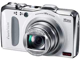 富士フイルム FinePix F600EXR "ホワイト"