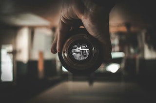 Zfでマニュアルレンズを使う：レンズ情報手動設定・レンズ登録・レンズフードの考え方