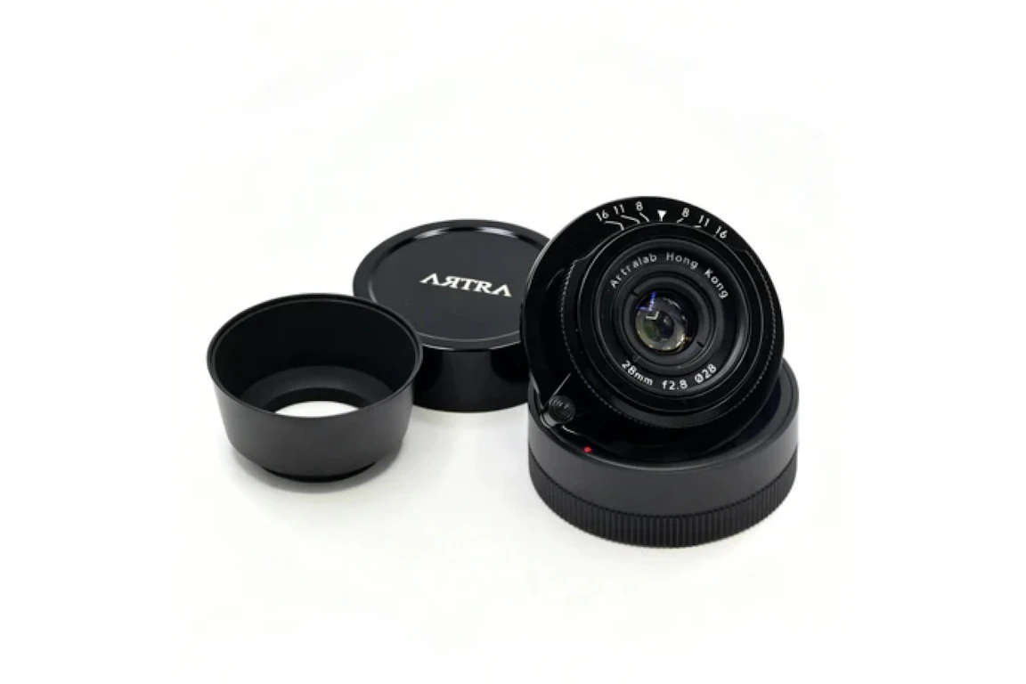 Artralab 28mm F2.8に新仕上げ追加 グロッシーブラックペイント＆真鍮