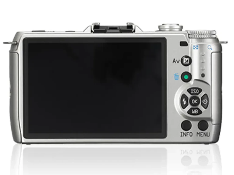 PENTAX Q7 ダブルズームキット "シルバー"の新品/中古の在庫一覧 3枚目