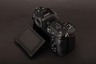 Nikon Z8のデザインと操作性のレビュー