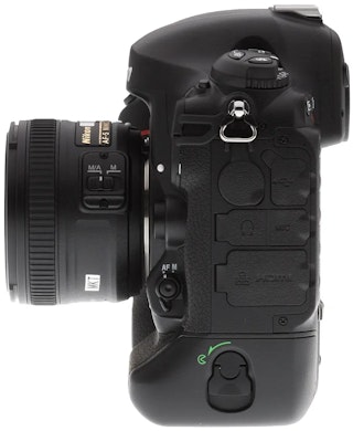 Nikon D4Sのデザインと操作性のレビュー