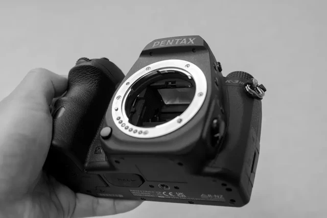 PENTAXのKマウントとは？レンズの種類・互換性・KAF4・オールドレンズの使い方を解説